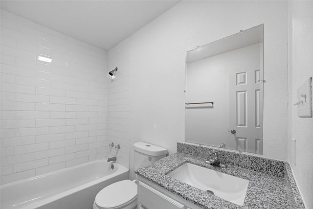 708 Union Avenue, Bonham, TX 75418