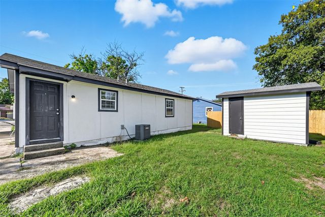 708 Union Avenue, Bonham, TX 75418