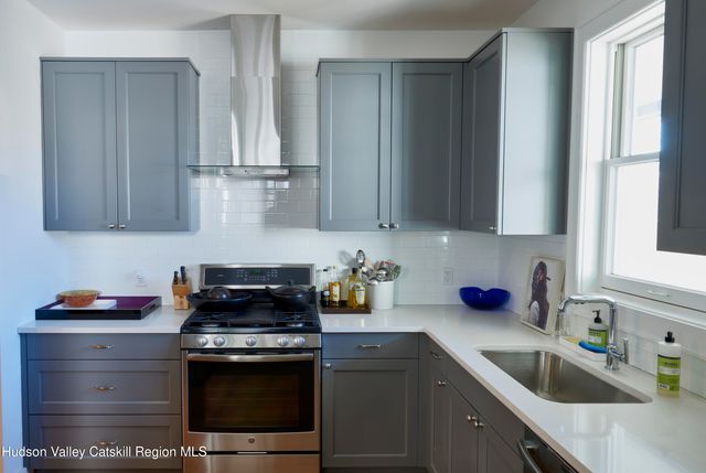 125 Warren Street, Hudson, NY 12534