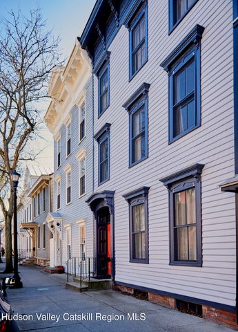 125 Warren Street, Hudson, NY 12534