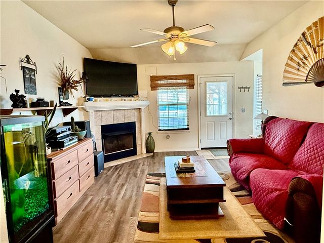 510 Maplewood Drive, Centerton, AR 72719
