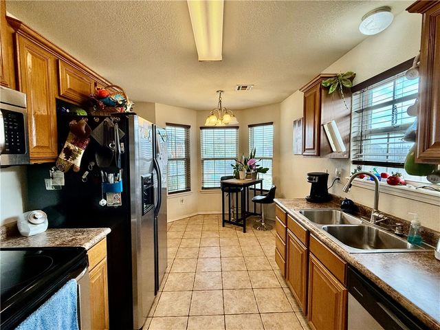 510 Maplewood Drive, Centerton, AR 72719
