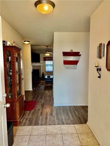 510 Maplewood Drive, Centerton, AR 72719
