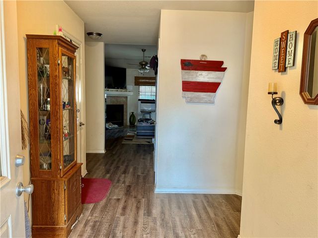 510 Maplewood Drive, Centerton, AR 72719