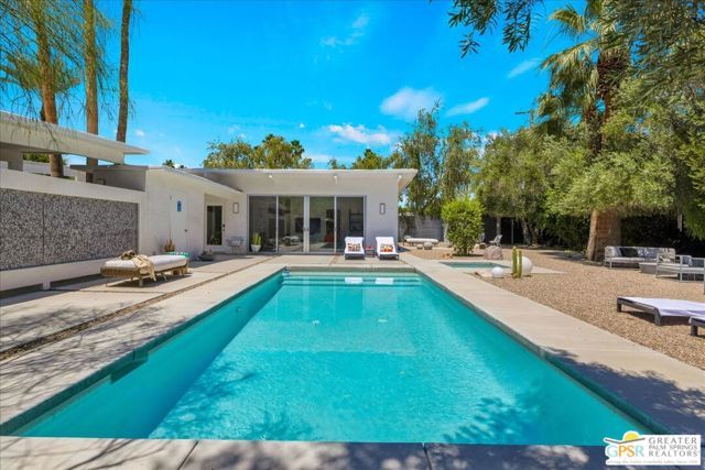 1910 N Berne Drive, Palm Springs, CA 92262