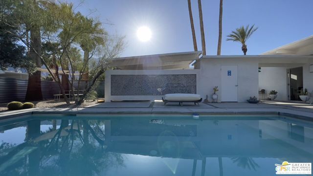 1910 N Berne Drive, Palm Springs, CA 92262