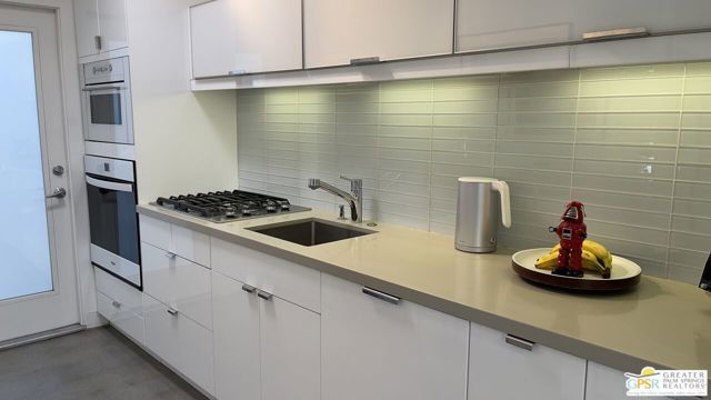 1910 N Berne Drive, Palm Springs, CA 92262