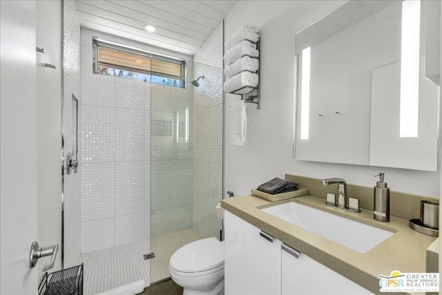 1910 N Berne Drive, Palm Springs, CA 92262
