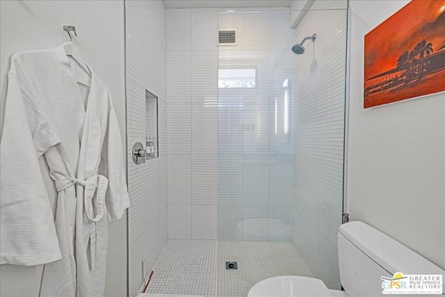 1910 N Berne Drive, Palm Springs, CA 92262