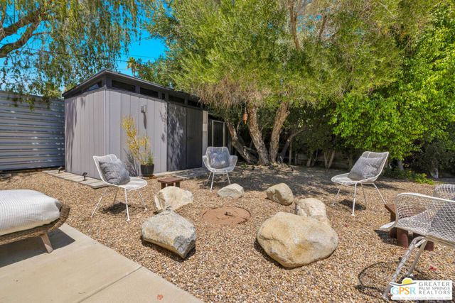 1910 N Berne Drive, Palm Springs, CA 92262