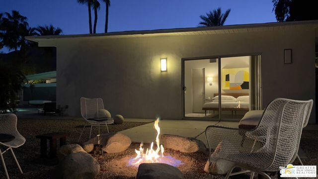 1910 N Berne Drive, Palm Springs, CA 92262