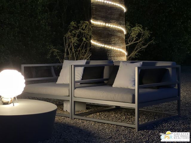 1910 N Berne Drive, Palm Springs, CA 92262
