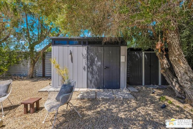 1910 N Berne Drive, Palm Springs, CA 92262
