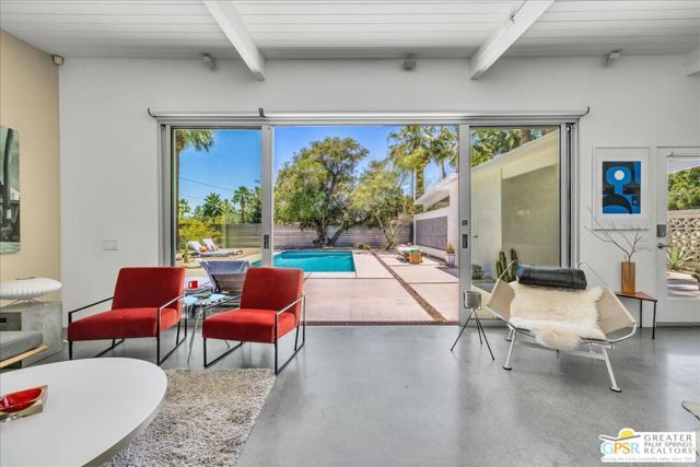 1910 N Berne Drive, Palm Springs, CA 92262