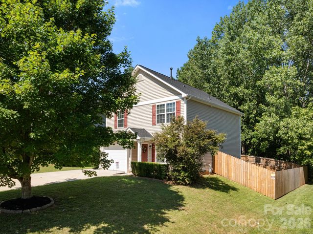 1429 River Run Road, Lowell, NC 28098