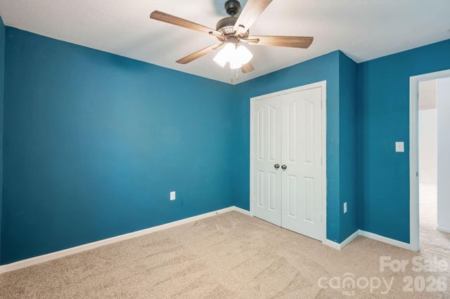 1429 River Run Road, Lowell, NC 28098