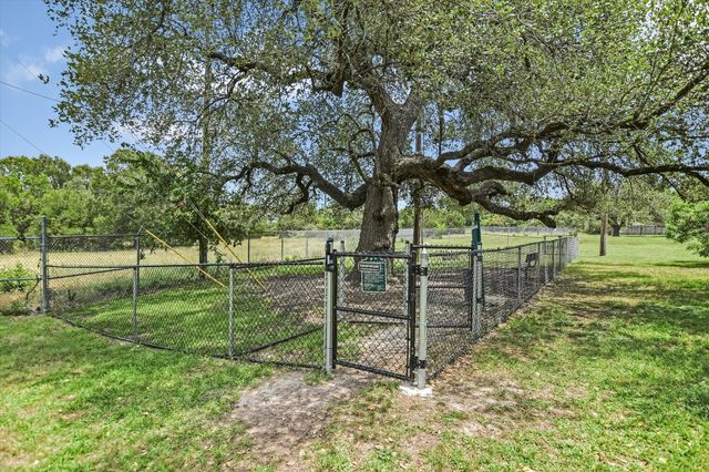 11901 Swearingen DR 4, Austin, TX 78758