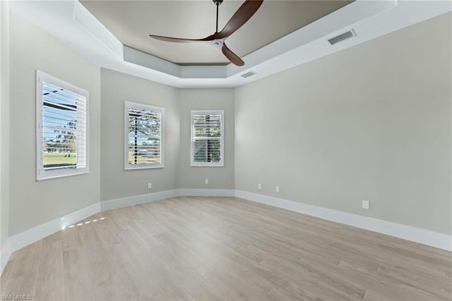 7884 Valencia CT, Naples, FL 34113