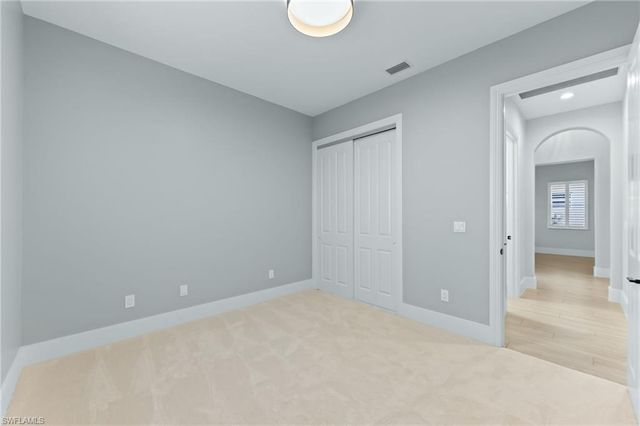 7884 Valencia CT, Naples, FL 34113