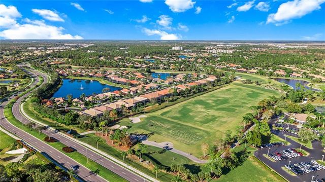 7884 Valencia CT, Naples, FL 34113