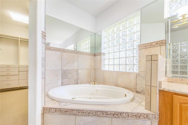 5 PINE FOREST LANE, Haines City, FL 33844