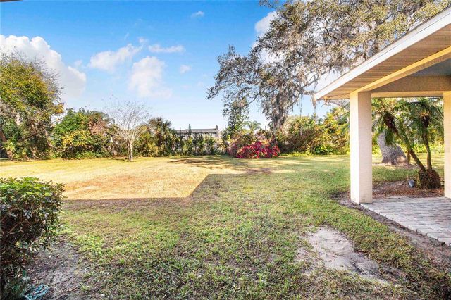 5 PINE FOREST LANE, Haines City, FL 33844