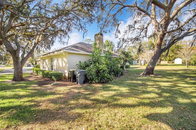 5 PINE FOREST LANE, Haines City, FL 33844