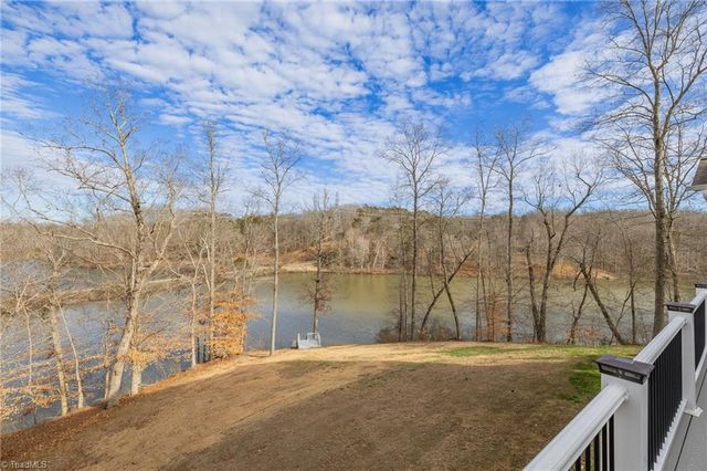 650 Beaver Lodge Circle, Reidsville, NC 27320