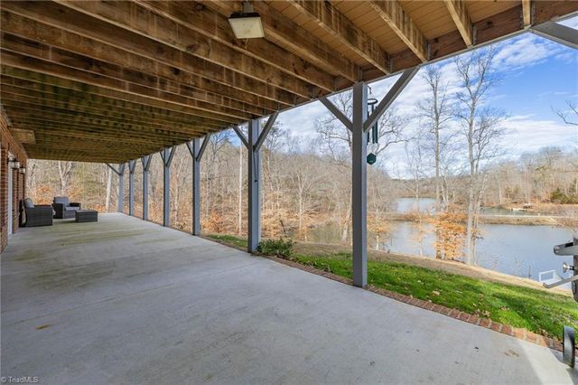 650 Beaver Lodge Circle, Reidsville, NC 27320
