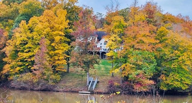 650 Beaver Lodge Circle, Reidsville, NC 27320