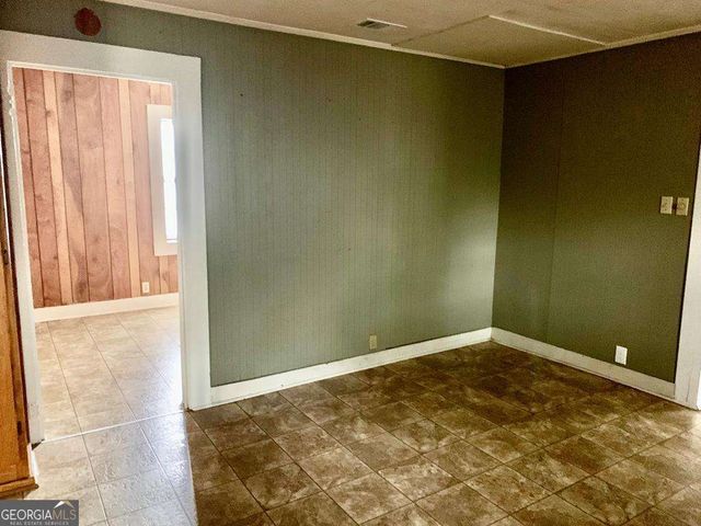 606 W 7Th Street, Alma, GA 31510