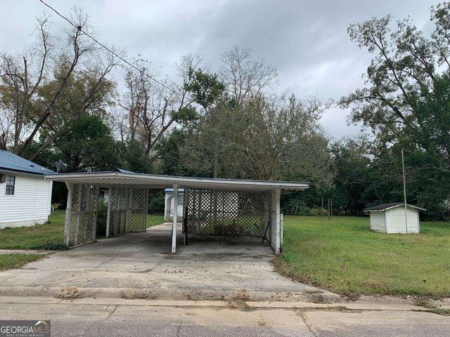606 W 7Th Street, Alma, GA 31510