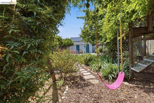 608 43Rd St, Richmond, CA 94805