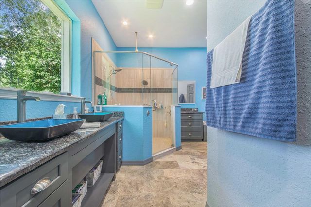 2424 BURNS AVENUE, Lake Wales, FL 33898