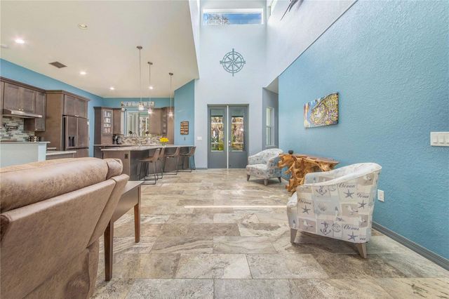 2424 BURNS AVENUE, Lake Wales, FL 33898