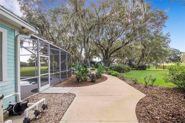 2424 BURNS AVENUE, Lake Wales, FL 33898