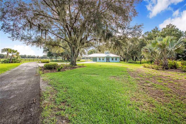 2424 BURNS AVENUE, Lake Wales, FL 33898