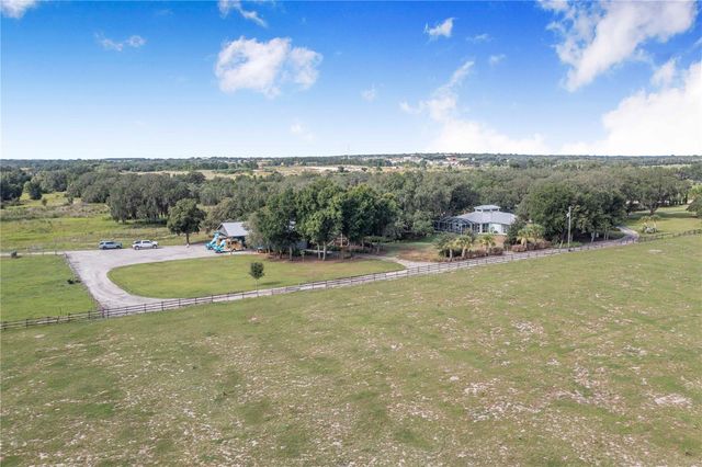 2424 BURNS AVENUE, Lake Wales, FL 33898
