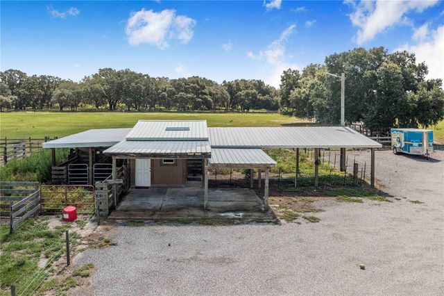 2424 BURNS AVENUE, Lake Wales, FL 33898