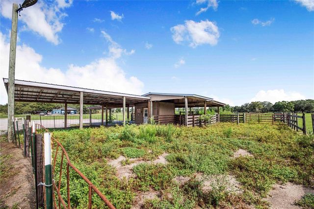 2424 BURNS AVENUE, Lake Wales, FL 33898