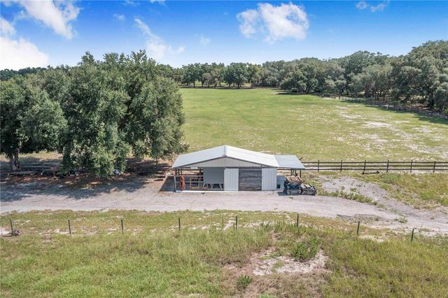 2424 BURNS AVENUE, Lake Wales, FL 33898