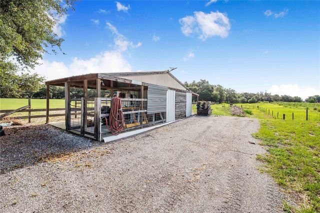 2424 BURNS AVENUE, Lake Wales, FL 33898