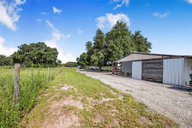 2424 BURNS AVENUE, Lake Wales, FL 33898