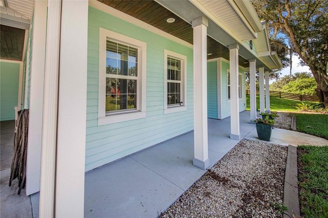 2424 BURNS AVENUE, Lake Wales, FL 33898