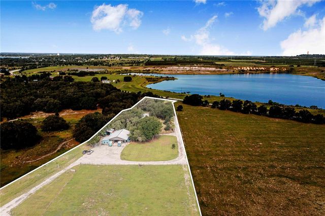 2424 BURNS AVENUE, Lake Wales, FL 33898