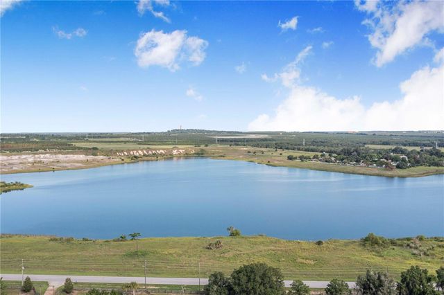 2424 BURNS AVENUE, Lake Wales, FL 33898