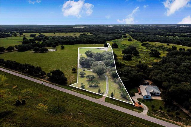 2424 BURNS AVENUE, Lake Wales, FL 33898
