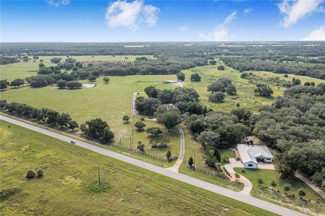2424 BURNS AVENUE, Lake Wales, FL 33898