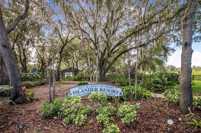 2424 BURNS AVENUE, Lake Wales, FL 33898