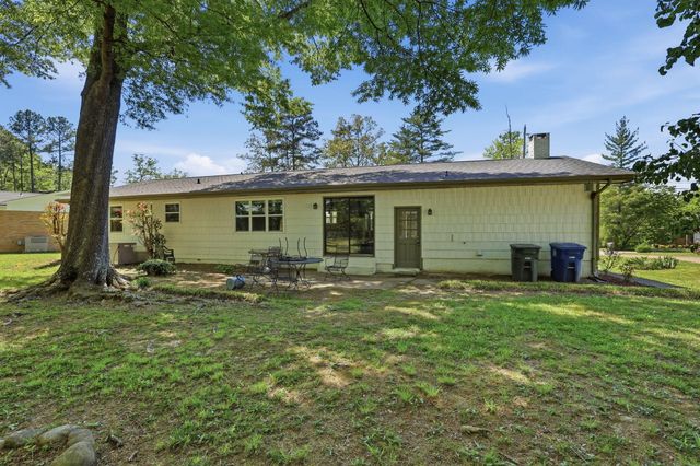 1850 Lela Lane, Chattanooga, TN 37421